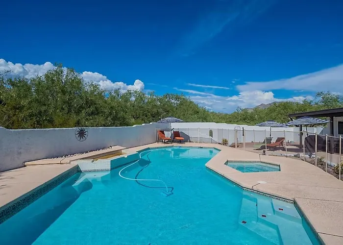 East Tucson, Pool And Hot Tub, Sleep 7, 3br 2ba Tucson